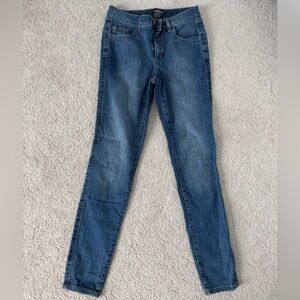 Women’s Kuhn jeans